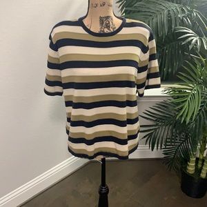 Short sleeved ribbed top!